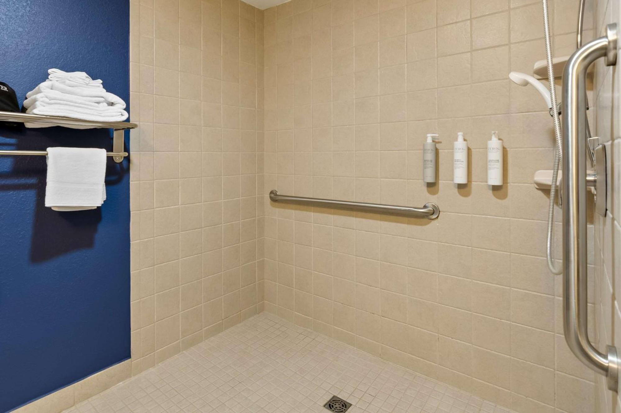 Spark By Hilton Daleville Roanoke North Εξωτερικό φωτογραφία