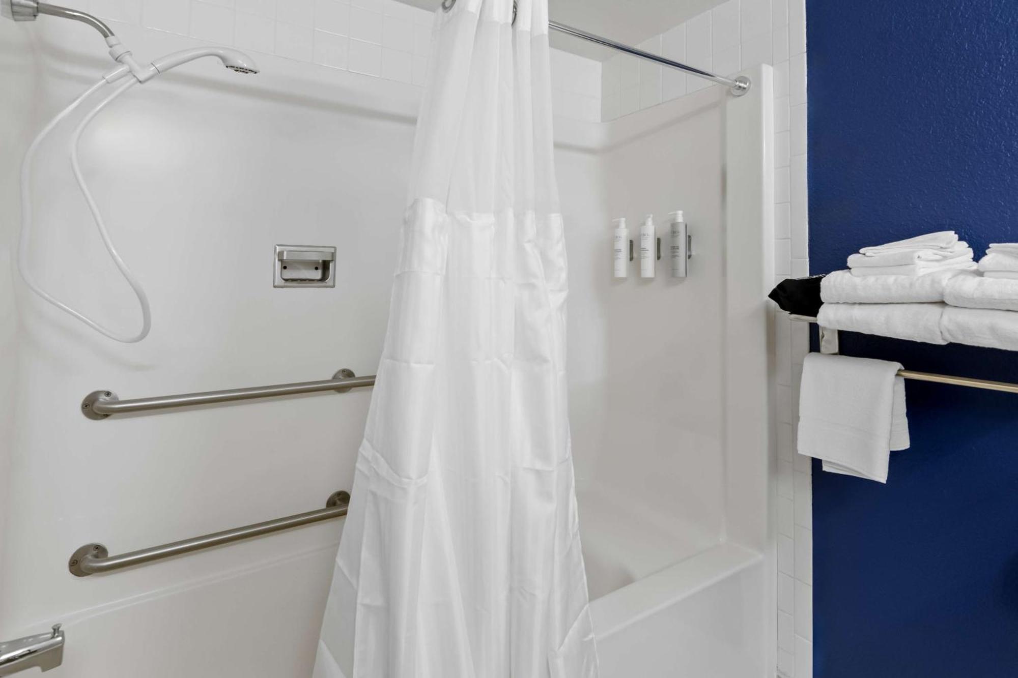Spark By Hilton Daleville Roanoke North Εξωτερικό φωτογραφία