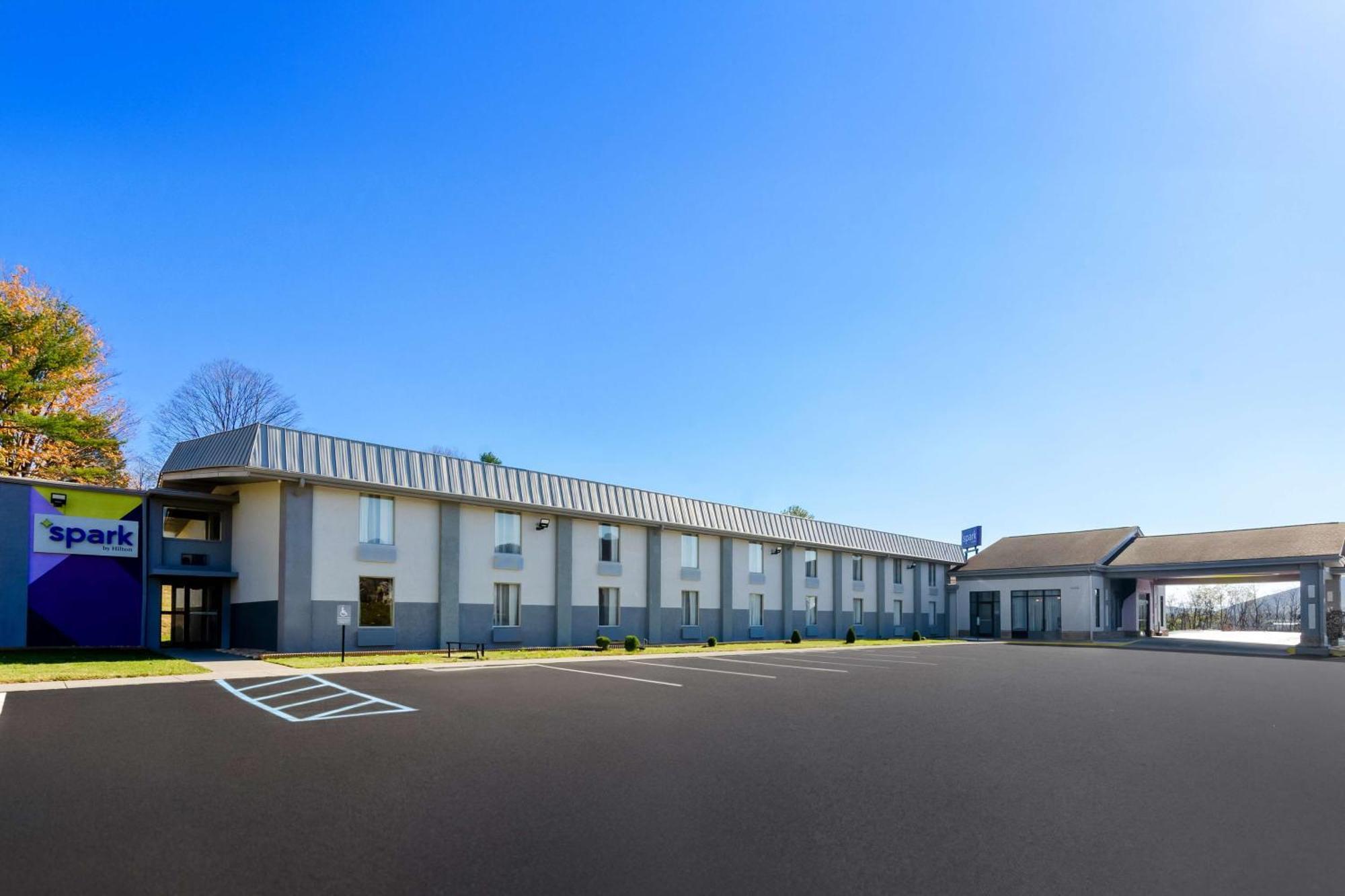 Spark By Hilton Daleville Roanoke North Εξωτερικό φωτογραφία